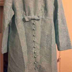 Vintage (1950s-60s) Elegant baby blue dress with Button Detail